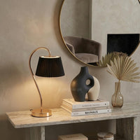 Elegant Curved Desk Lamp – Rechargeable – Black & Gold